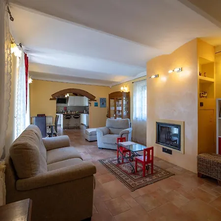 Ferienhaus Beautiful Renovated Cortona